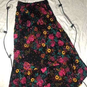 Floral printed long skirt
